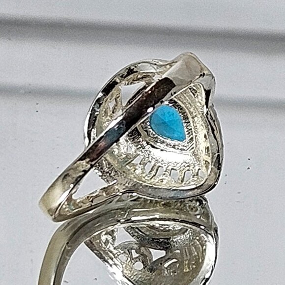 Sterling Silver Ring with Blue Lab Created Stone - Picture 7 of 8